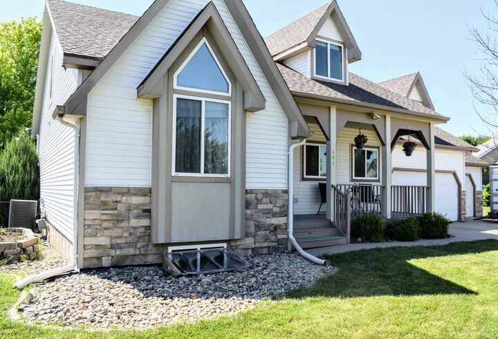 Property Photo: 403 Wild Plum Way IA 51054