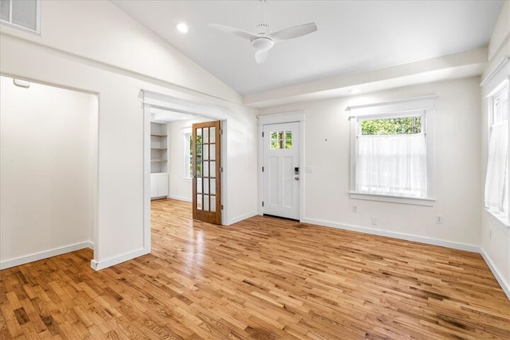 Property Photo:  804 NW B Street  AR 72712 