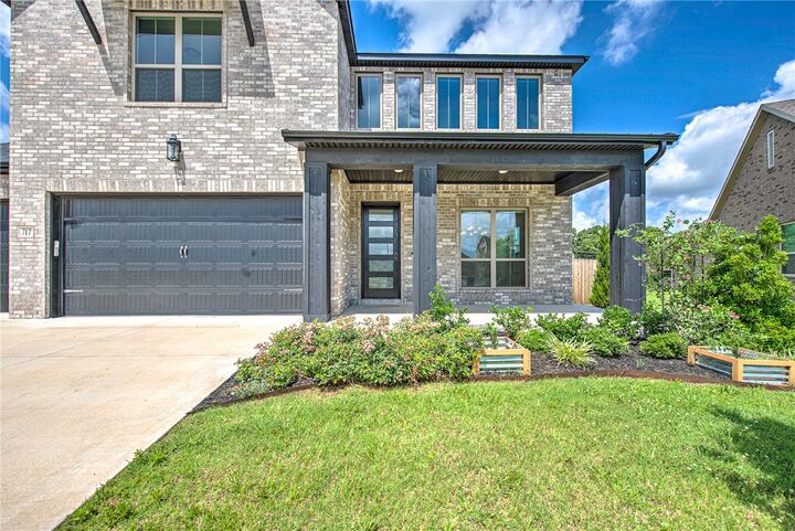 Property Photo:  717 Cannon Cove  AR 72718 