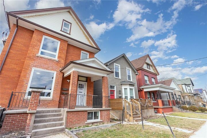 Property Photo:  291 Emerald Street N Second  ON L8L 5L2 