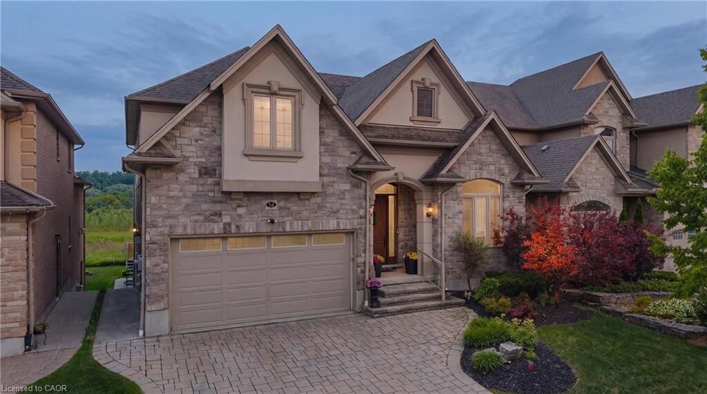 Property Photo: 54 Paige Street ON N2K 4P6