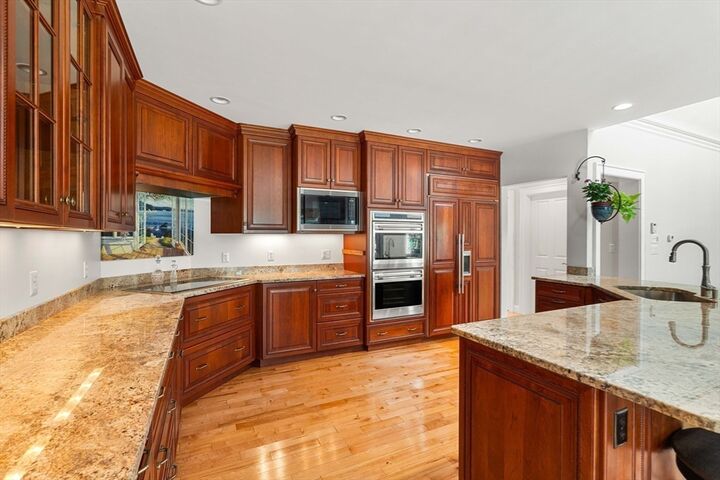 Property Photo: 186 Foster St MA 01460