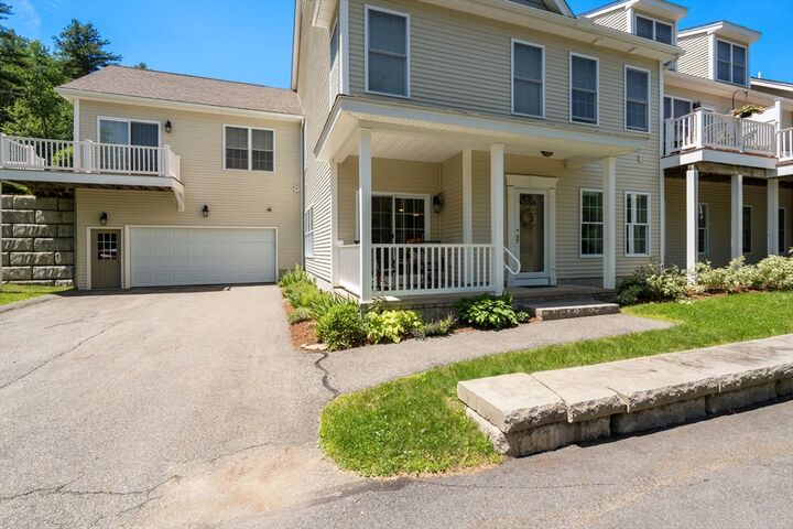 Property Photo:  606 Autumn Ridge Dr 606  MA 01432 