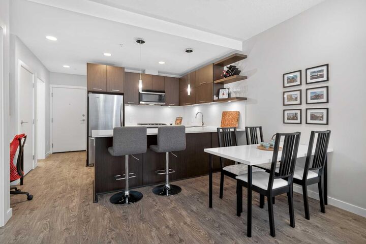 Property Photo: 721 4 Street NE 135 AB T2E 3S7