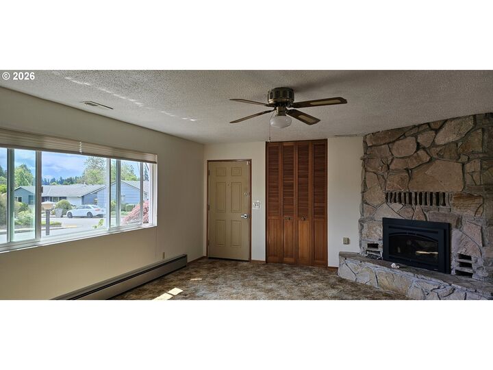 Property Photo:  16055 SW Queen Victoria Pl  OR 97224 