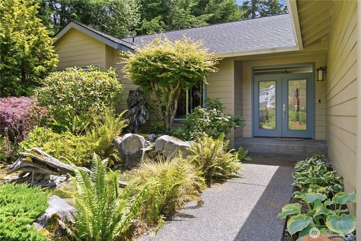 Property Photo:  832  Jewil Drive  WA 98333 