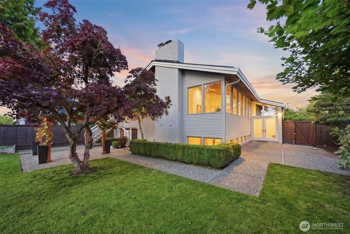 Property Photo: 3502 29th Avenue W WA 98199
