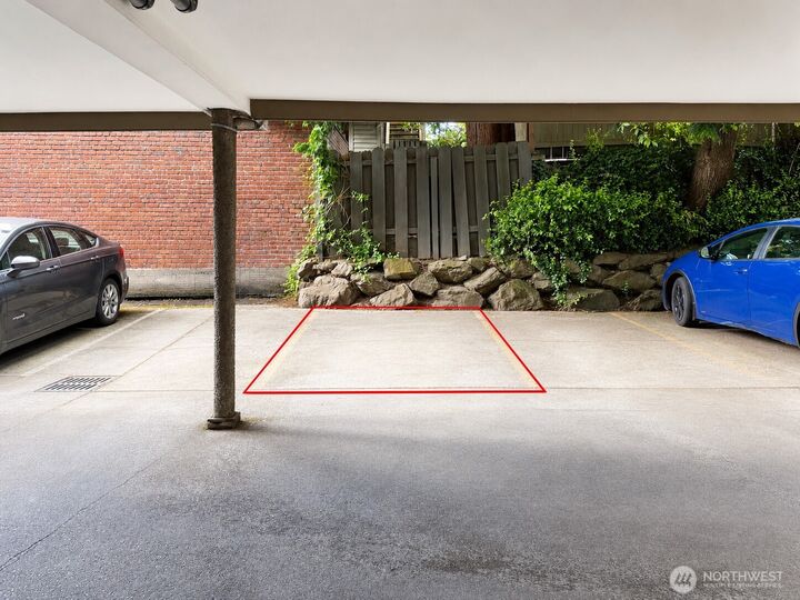 Property Photo: 731 Broadway E 301 WA 98102