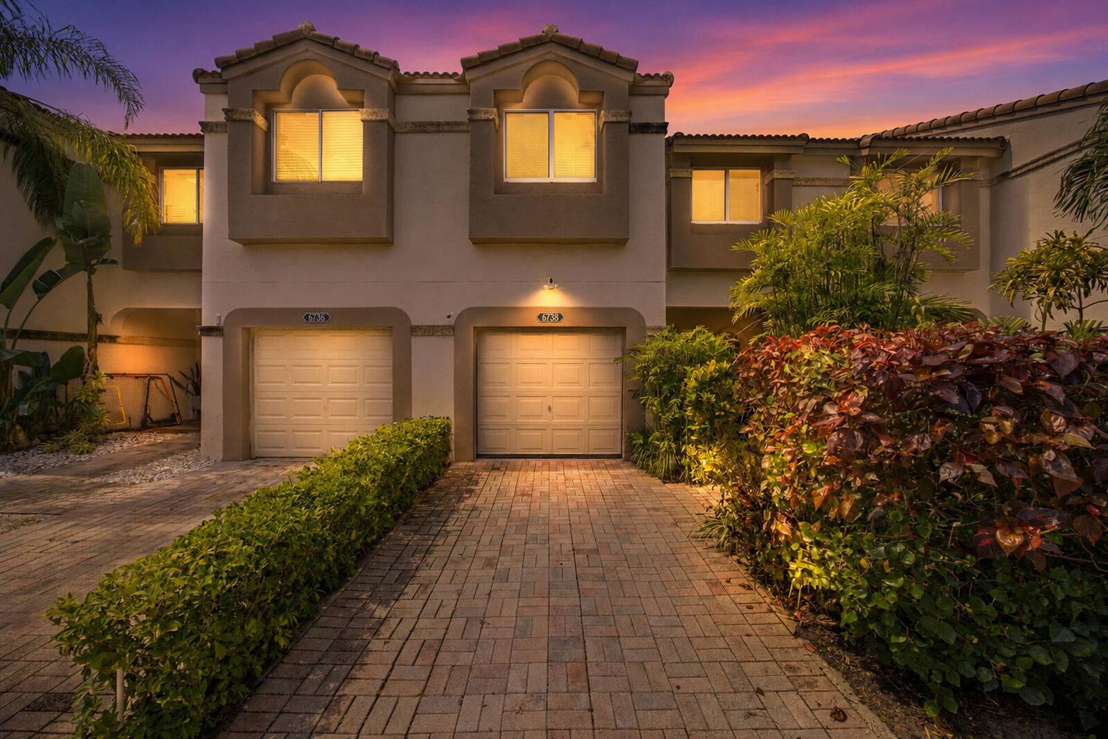 Property Photo: 6738 Via Regina FL 33433