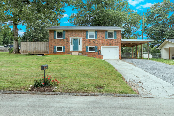 Property Photo: 6035 Porter Drive TN 37341