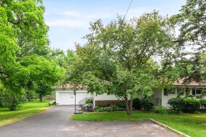 Property Photo:  614 N Lawson Drive  WI 54941 