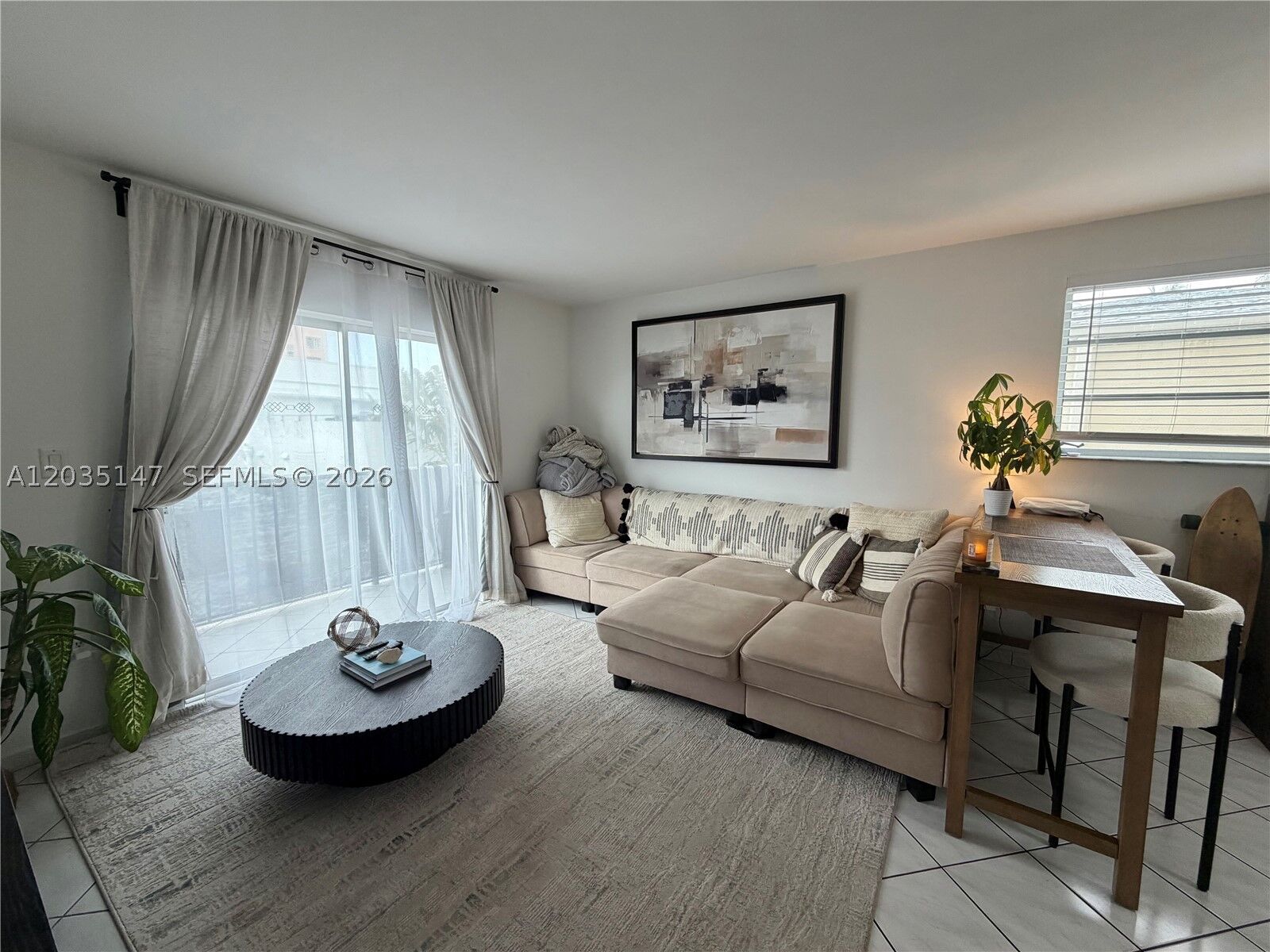 Property Photo:  821 Euclid Ave 304  FL 33139 