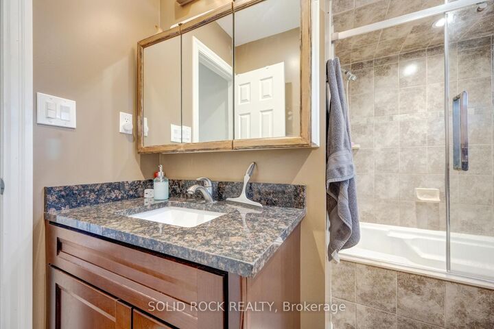 Property Photo:  60 Martindale Crescent  ON L6X 2T9 