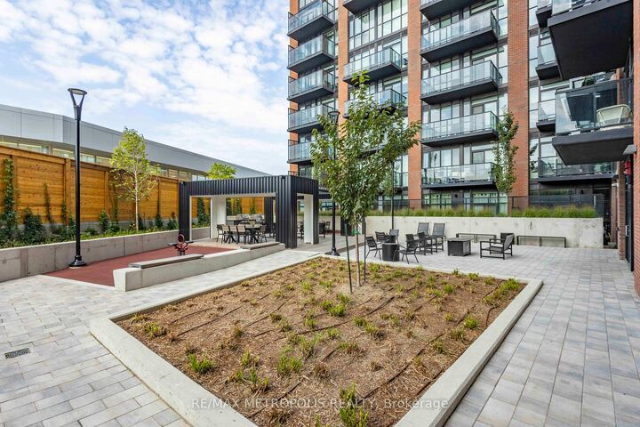 Property Photo: 2300 St Clair Avenue W 619 ON M6N 0B3