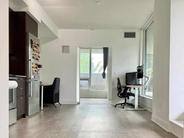 Property Photo: 88 Sheppard Avenue E 211 ON M2N 0G9