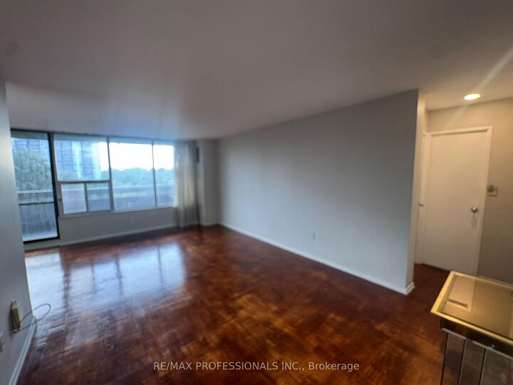 Property Photo: 11 Wincott Drive 602 ON M9R 2R9