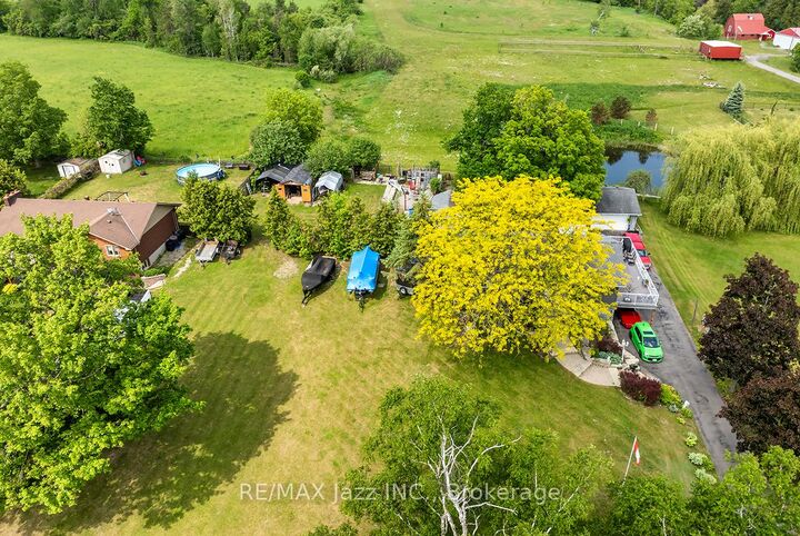 Property Photo:  90 Aldred Drive  ON L9L 1B4 