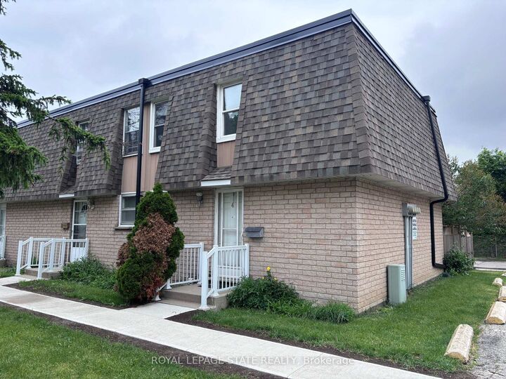 153 Limeridge Road W 4 — photo 1