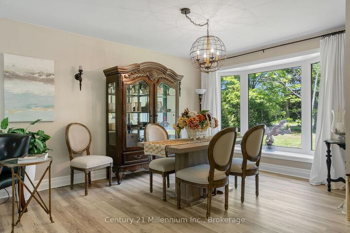 Property Photo:  1 Crescent Street  ON N0H 2T0 