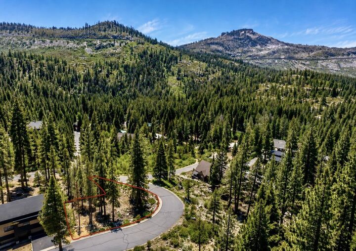 Property Photo: 16481 Jebs Court CA 96161