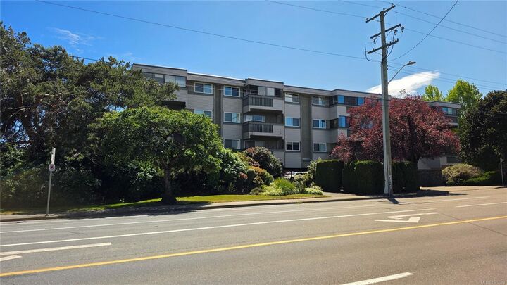 Property Photo: 1525 Hillside Ave #412 BC V8T 2C1