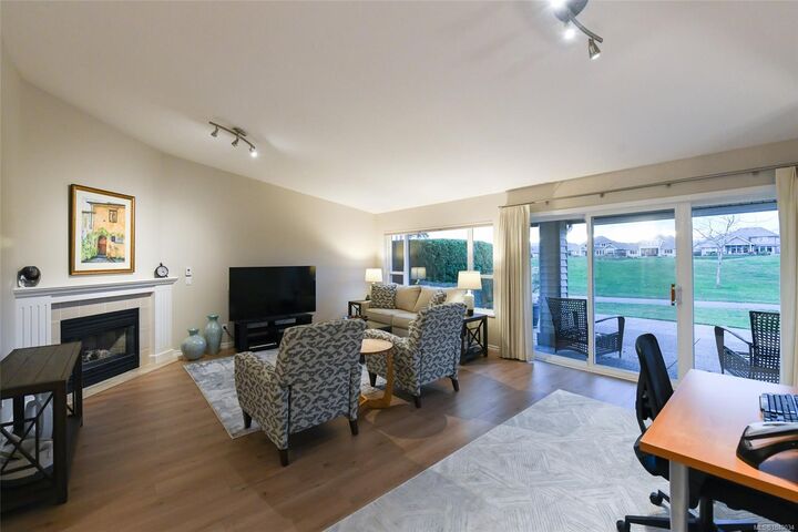 Property Photo: 3100 Kensington Cres #14 BC V9N 8Z9
