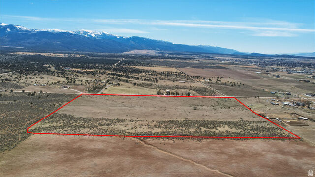 Property Photo:  8750 E 15000 N  UT 84662 