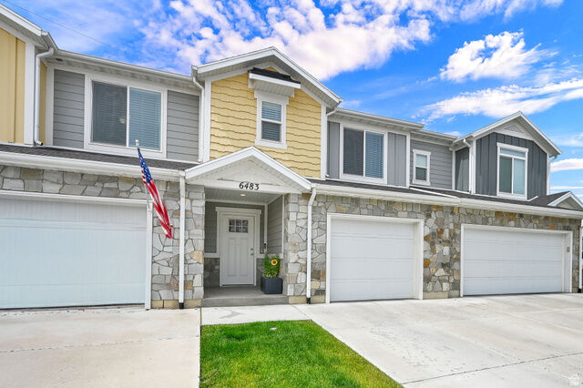 Property Photo: 6483 S Aspen Ln UT 84405