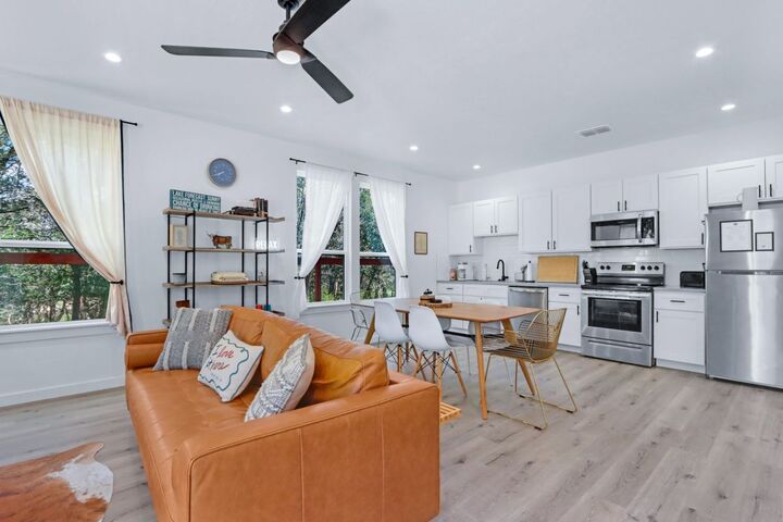 Property Photo: 2076 Dry Creek Creek TX 78133