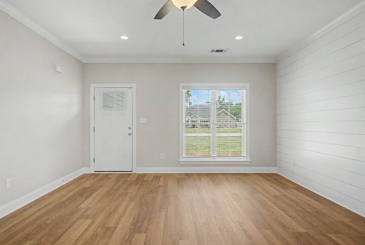 Property Photo:  205 Hollister Drive  GA 31763 