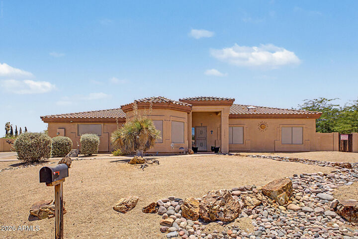 Property Photo:  14601 N Dickens Court  AZ 85268 