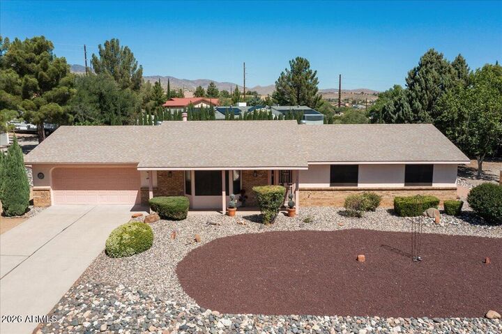 Property Photo:  580 Everett Lane  AZ 86324 