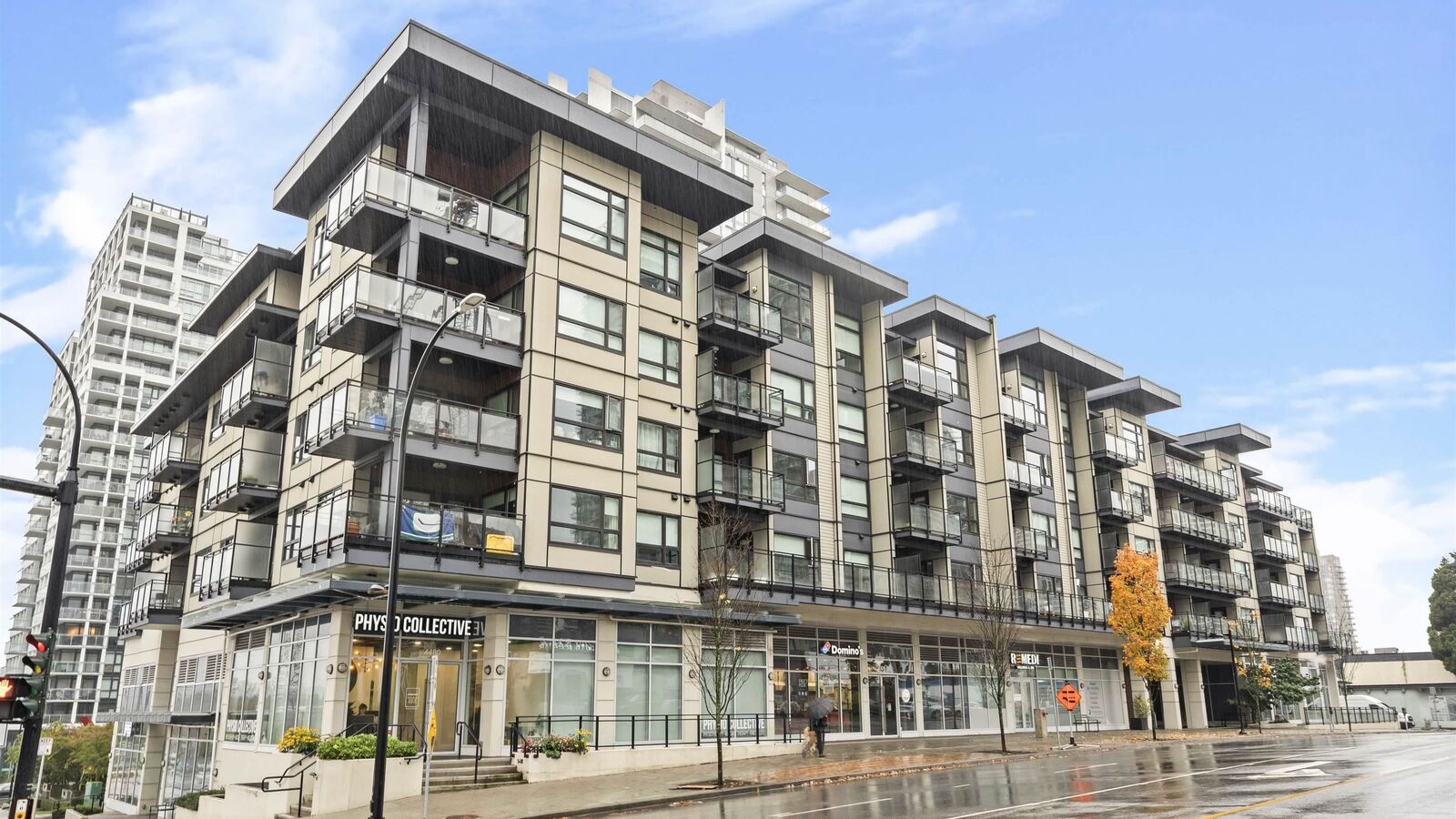 Property Photo:  4468 Dawson Street 305  BC V5C 4B9 
