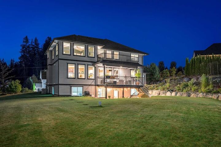 Property Photo:  26500 124 Avenue  BC V2W 0E2 