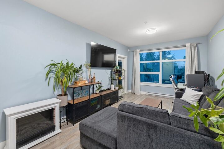 Property Photo: 22577 Royal Crescent 306 BC V2X 2M2