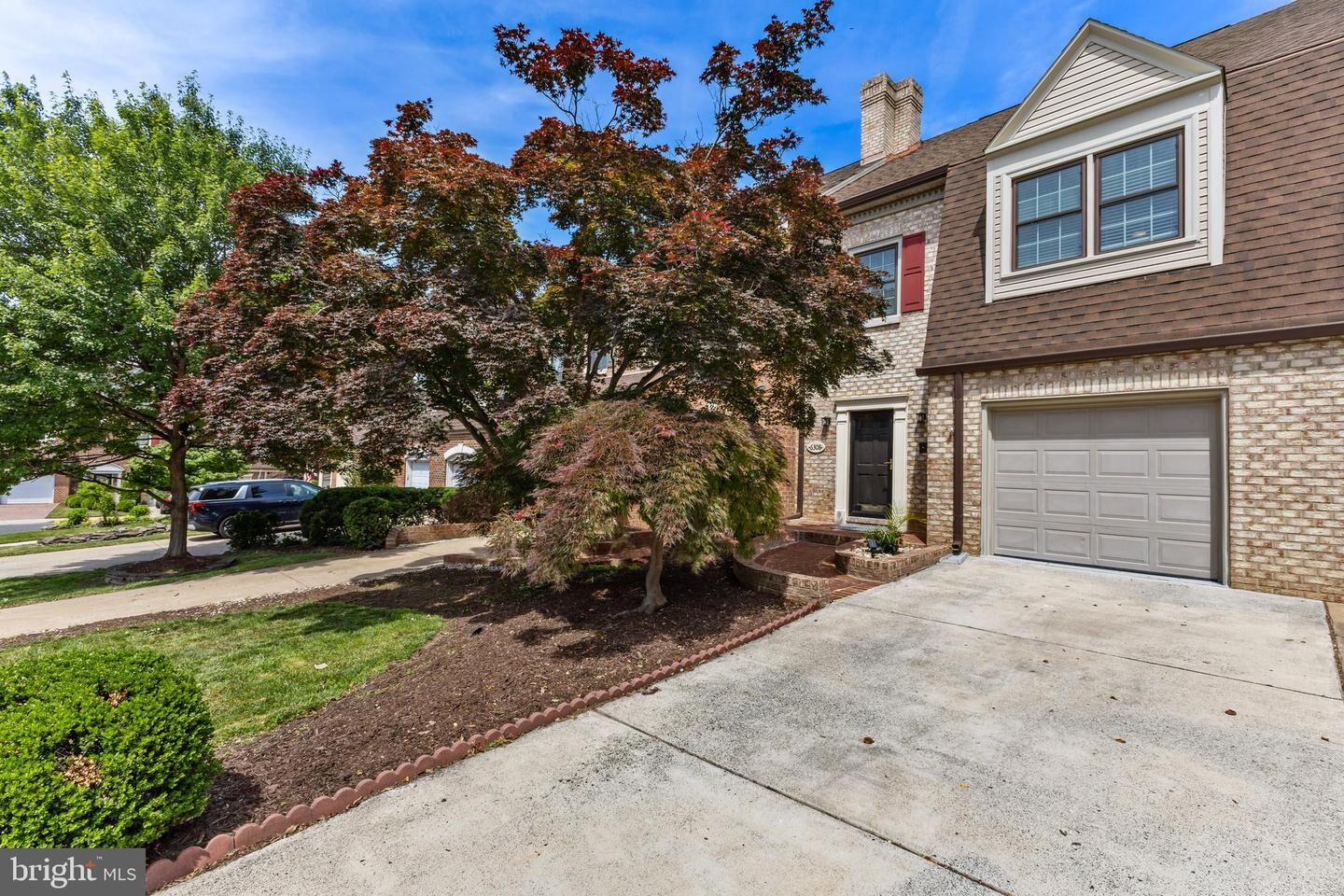 Property Photo: 6308 Chaucer View Circle VA 22304