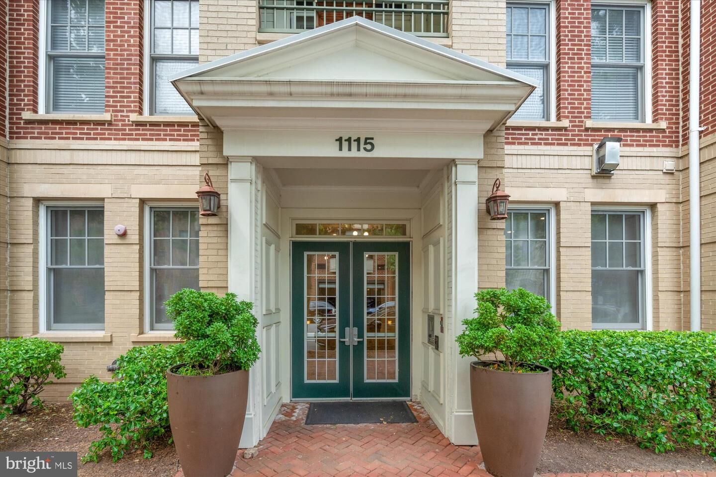 Property Photo:  1115 Cameron Street 109  VA 22314 