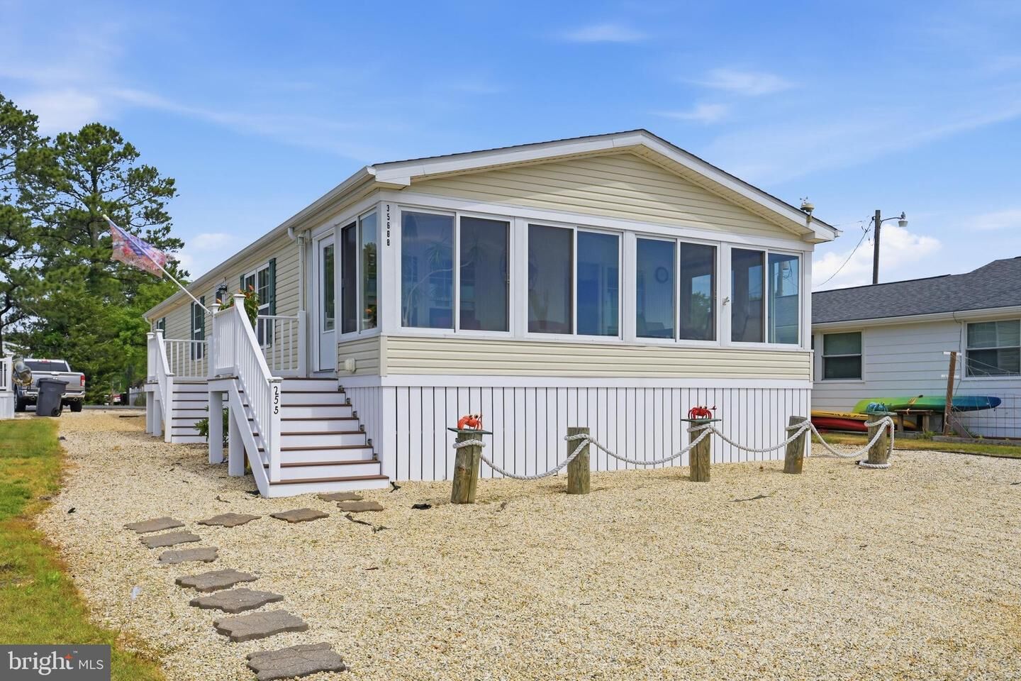Property Photo:  35688 E Harbor Drive 53692  DE 19966 