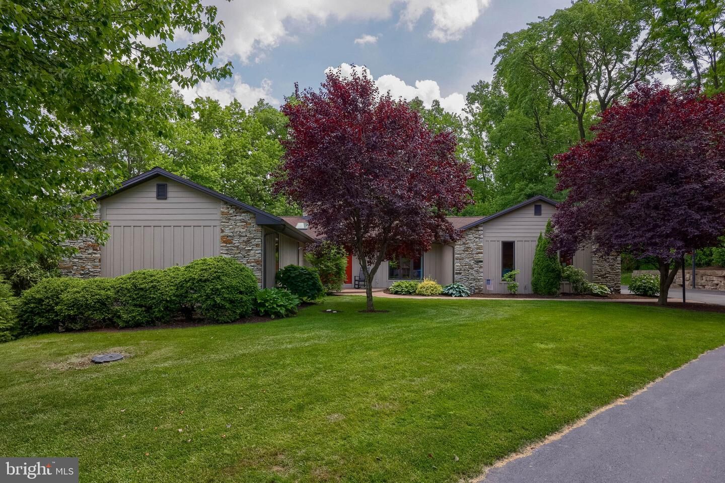 Property Photo: 3174 Grande Oak Place PA 17601