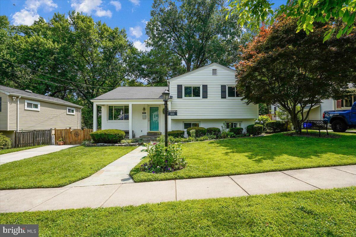 Property Photo: 11111 Lund Place MD 20895