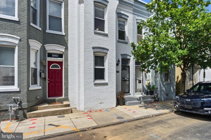 Property Photo: 1230 Wylie Street NE DC 20002