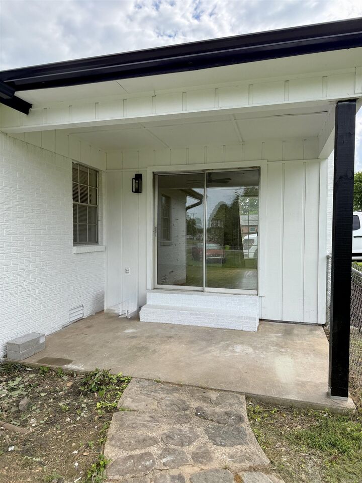 Property Photo:  19 Thompson Dr  AR 72830 