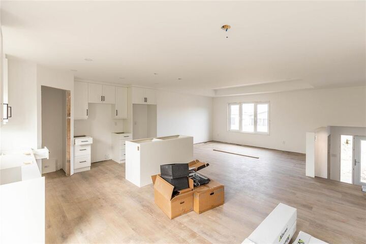 Property Photo: 38 Parkside Crescent MB R5G 2X3