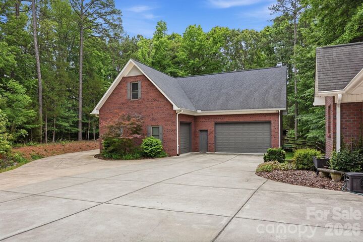 Property Photo: 5330 Chester Court NC 28036