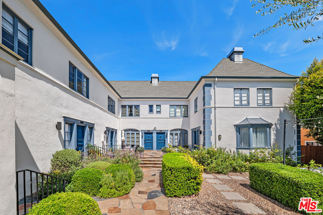Property Photo: 1270 N Hayworth Ave CA 90046