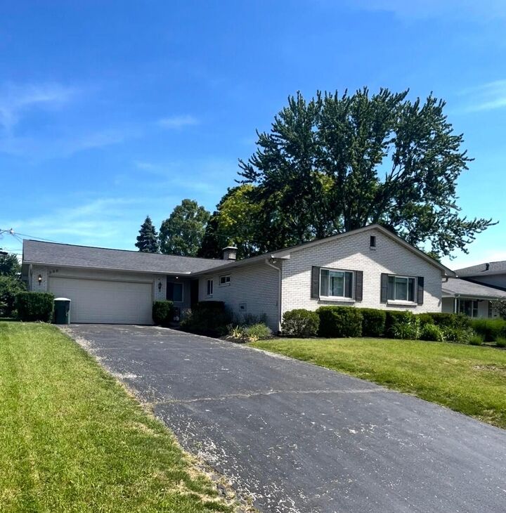 Property Photo:  996 Kenwood Lane  OH 43220 