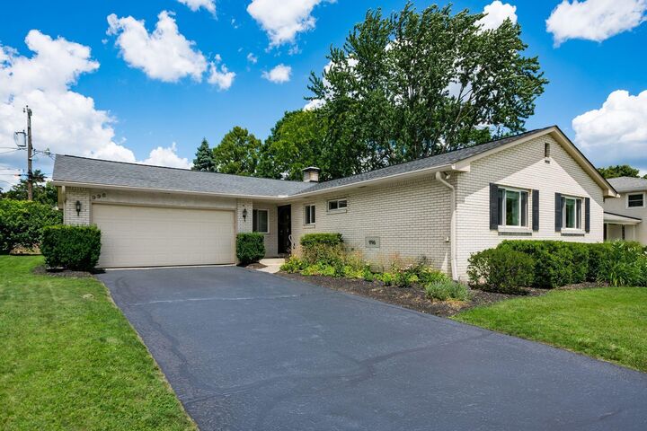 Property Photo:  996 Kenwood Lane  OH 43220 