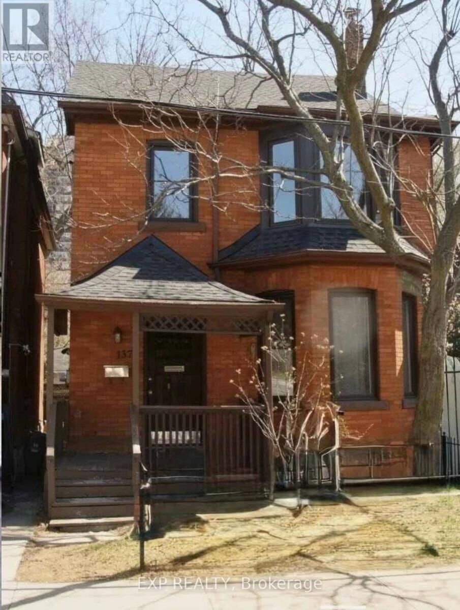 Property Photo: 137 Queen Street South ON L8P 3S3