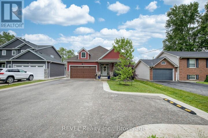 Property Photo:  402 Washington Road  ON L2A 4K4 