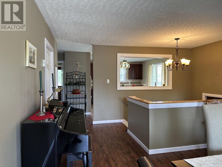 Property Photo: 8 Terrace Ct ON P0T 2W0